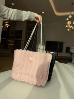 Prada プラダ ファーサンダルトートバッグ 33x24cm ノベルティ - 画像 (12)