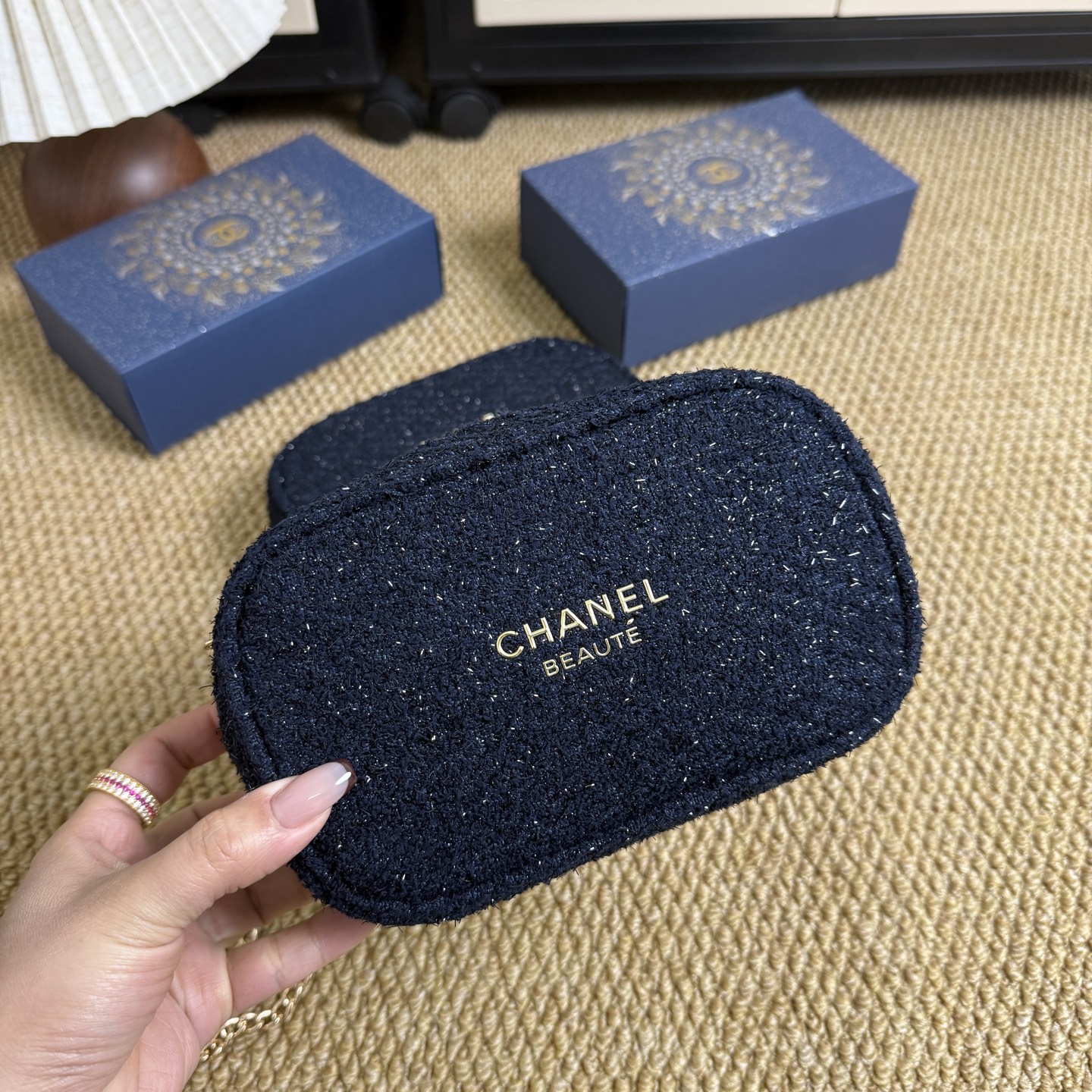 0001 (3) CHANEL クリスマスノベルティ商品 - 画像 (1)