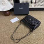 CHANEL ノベルティカバン 斜めかけ ケース付き 21*7.5*15CM - 画像 (8)