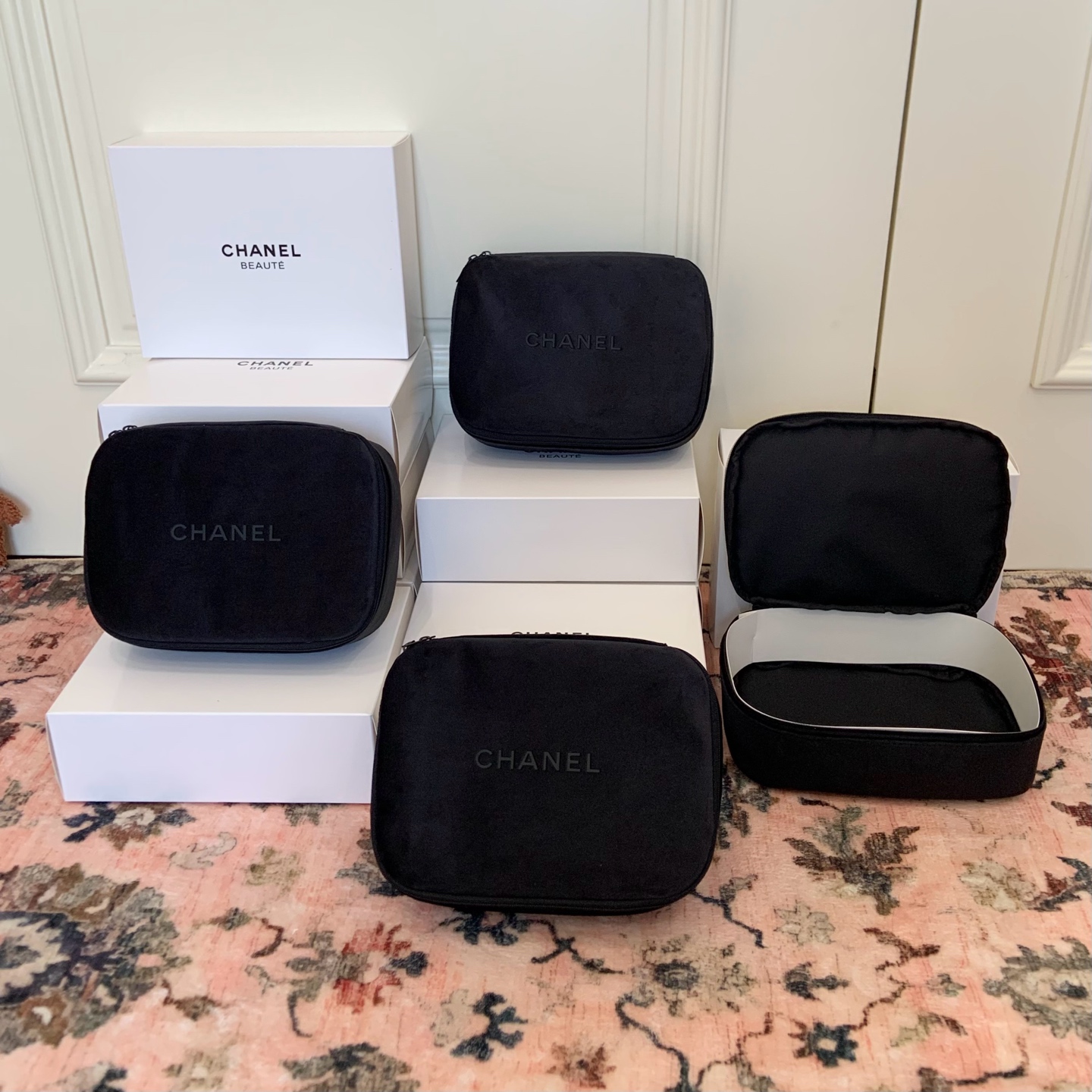 0001 CHANEL ベルベット化粧ポーチ 22*5.5*17cm - 画像 (1)