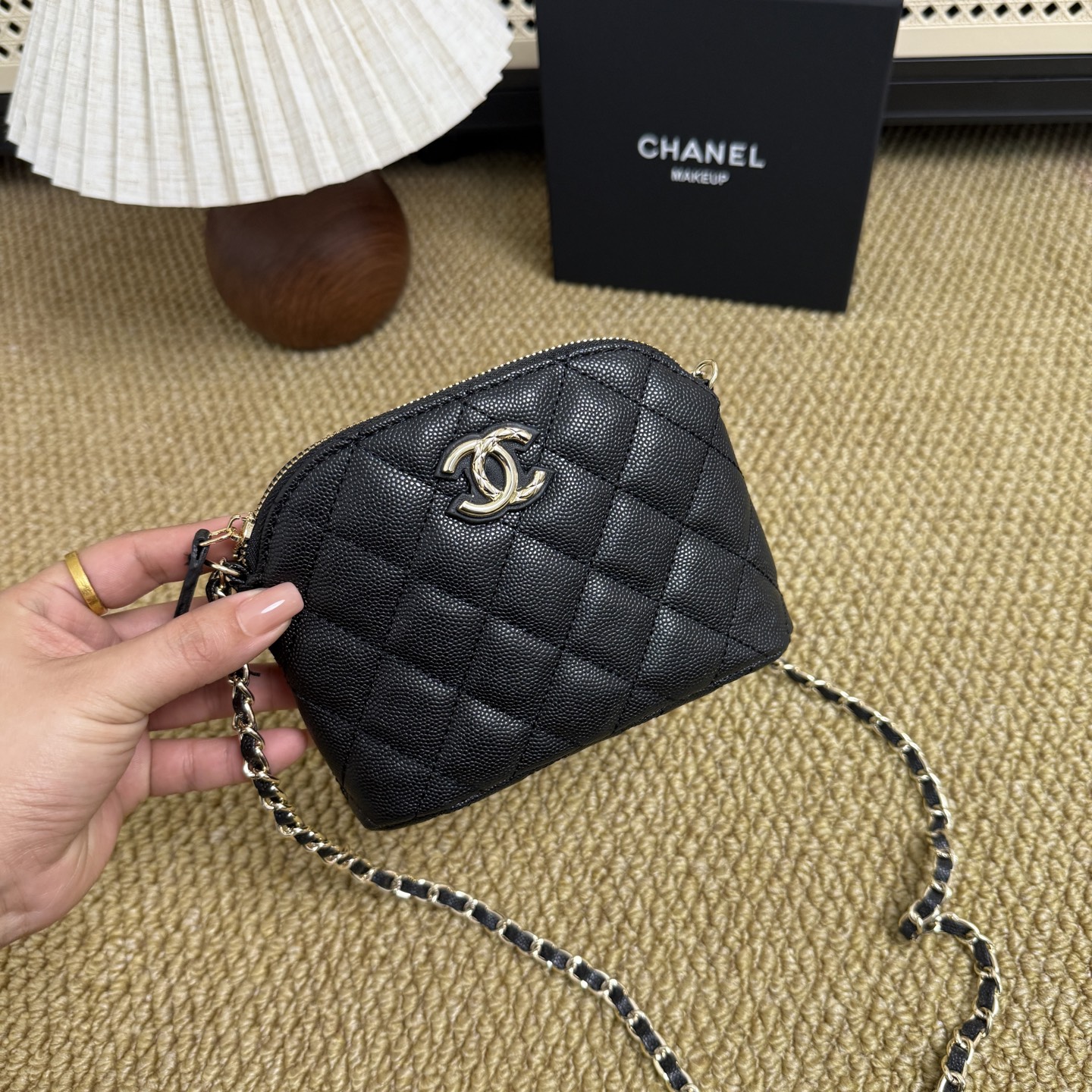 0002 CHANEL シェルバッグ 16*13*5cm ノベルティ - 画像 (1)