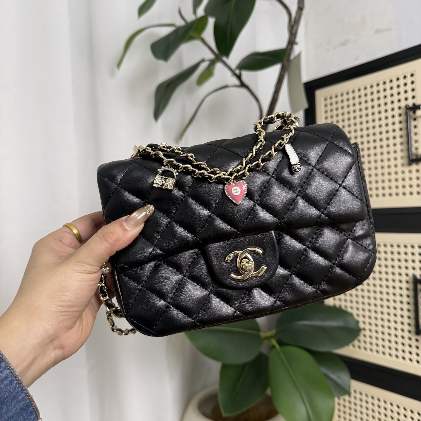 0002 CHANEL ノベルティバック 20*7*12CM - 画像 (1)