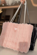 Prada プラダ ファーサンダルトートバッグ 33x24cm ノベルティ - 画像 (6)