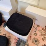 CHANEL ベルベット化粧ポーチ 22*5.5*17cm - 画像 (3)