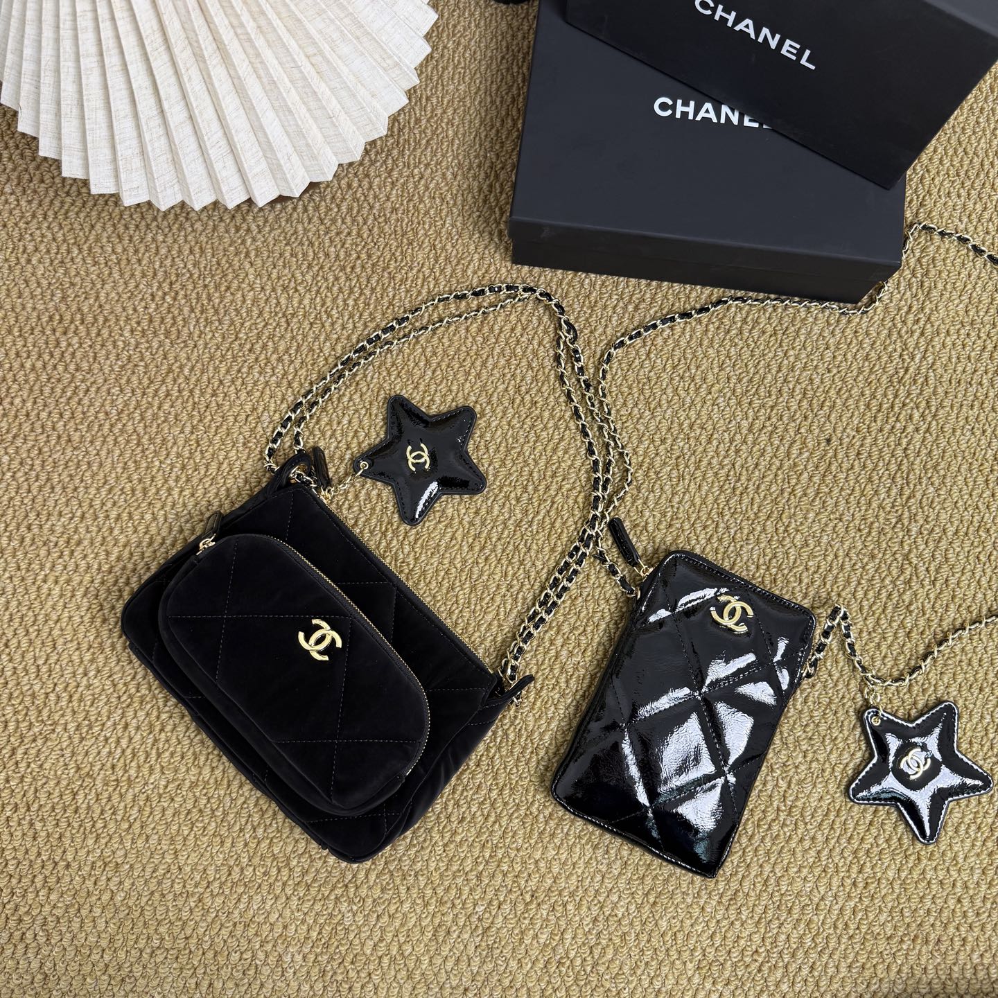 0004 (2) CHANEL スキーシリー 星バック/ポーチ 24*8*17cm ノベルティ - 画像 (1)
