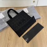 DIOR メイドゥーズ限定会員ギフト ディオール バタフライ刺繍 ネット生地 ロンドンメイク 15×5cm