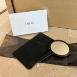 DIOR 日本専門店 満額でプレゼントの化粧鏡 ノベルティ 13*23cm - 画像 (2)