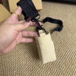 Burberry Hero 可愛いminiポーチ ノベルティ商品 ケース付き 9*4*10cm - 画像 (10)