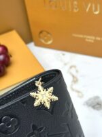 lv 二つ折り財布 雪タイプ ケース付き 80152 12*9*3.5cm - 画像 (4)