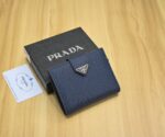 Prada 二つ折り財布 カードケース ケース付き 8849 - 画像 (5)