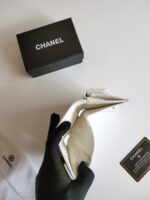 chanel 三つ折り財布 ケース付き - 画像 (5)