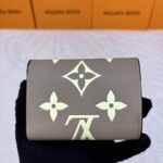 LV 三つ折り財布 ケース付き 80086 12*9.5*1.5cm - 画像 (4)