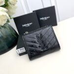 YSL 二つ折り財布 ケース付き 7045 11*9*2cm - 画像 (9)