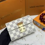 LV 二つ折り財布 ケース付き M58106 11.5*8.5*4cm - 画像 (11)