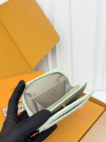 lv 二つ折り財布 小銭入れ付き 11*3.5*8.5cm ケース付き - 画像 (15)