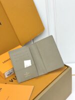 lv 型押し パスポート ケースケース付き M60181 9.5*2*14cm - 画像 (15)