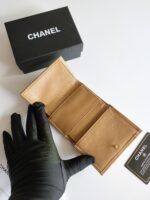 chanel 三つ折り財布 ケース付き - 画像 (8)