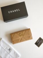 Chanel 二つ折り財布 長財布 ケース付き 50096 10.5*19*3cm - 画像 (10)