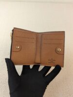 LV 二つ折り財布 ケース付き M82382 9*11.5*1.5cm - 画像 (16)