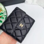 Chanel 三つ折り財布 小銭入れファスナーポケットあり ケース付き 003 11*10cm - 画像 (12)