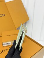 LV 二つ折り財布 ケース付き M28049 11.5*1.5*9cm - 画像 (15)
