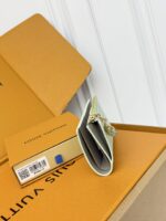 LV 二つ折り財布 ケース付き M28049 11.5*1.5*9cm - 画像 (17)