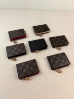LV 二つ折り財布 ケース付き M82382 9*11.5*1.5cm