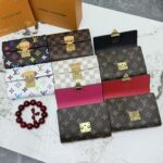 LV 二つ折り財布 ケース付き M58106 11.5*8.5*4cm