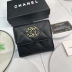 Chanel 三つ折り財布 小銭入れファスナーポケットあり ケース付き 003 11*10cm - 画像 (3)