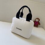 CHANEL 化粧ポーチ ノベルティ 20*8*15CM
