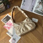 DIOR VIP 肩掛けバックノベルティ 28*19cm - 画像 (2)
