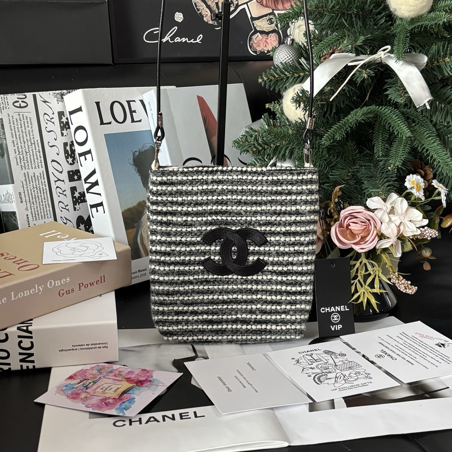0001 CHANEL miniショルダーバック ノベルティ 20*19cm - 画像 (1)