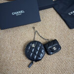 CHANEL イヤホンケース＆小銭いれ セットポーチ ノベルティ Vic商品 ケース付き - 画像 (5)