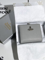 Vivienne Westwood 二つ折り財布 がま口 ケース付き - 画像 (11)