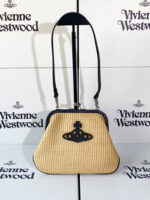 Vivienne Westwood トートバッグ 携帯ポーチ 枕バック ショルダーバック ケース付き - 画像 (6)