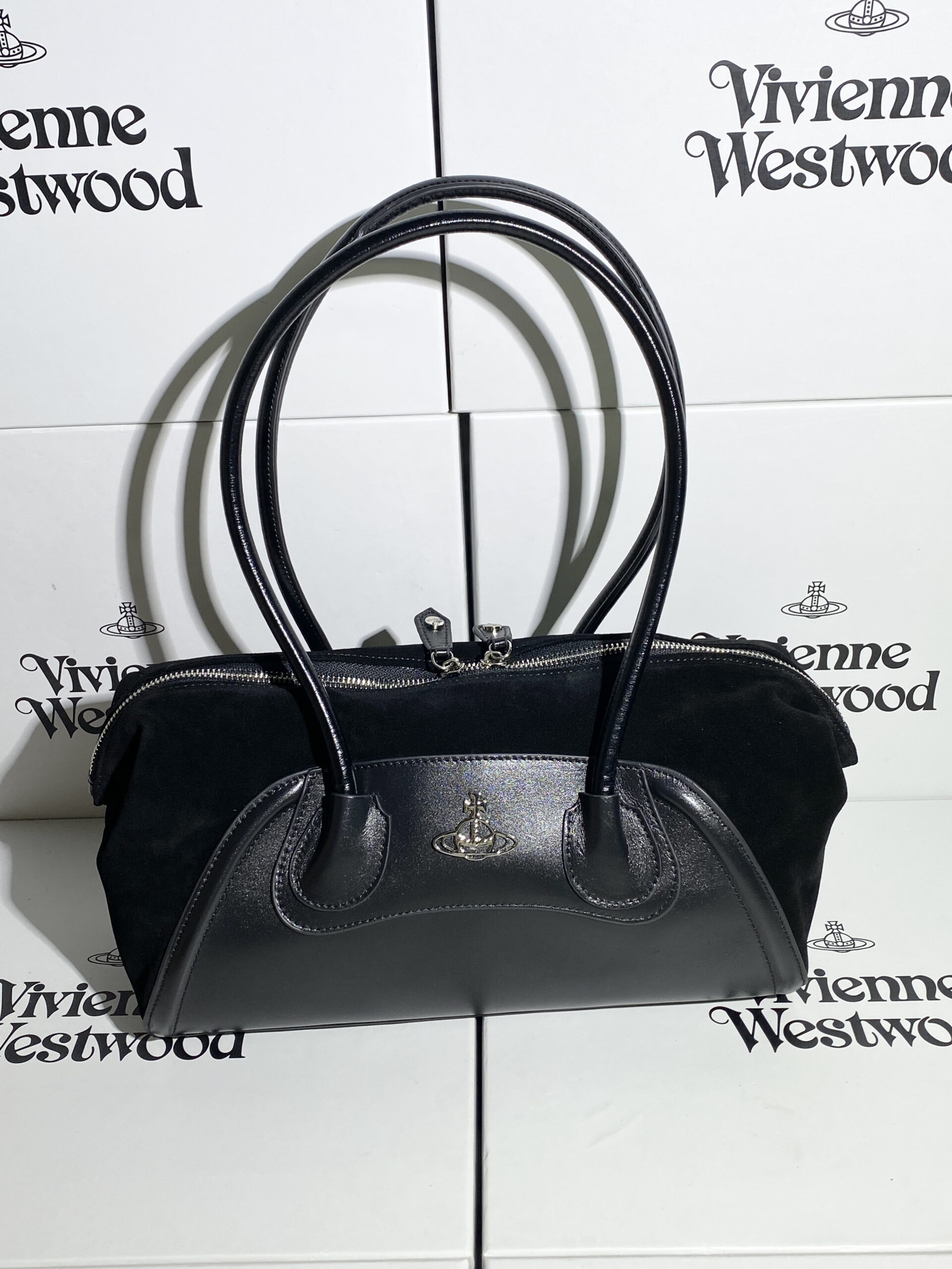 0001 Vivienne Westwood ハンドバッグ ケース付き 33*8.5*20cm - 画像 (1)