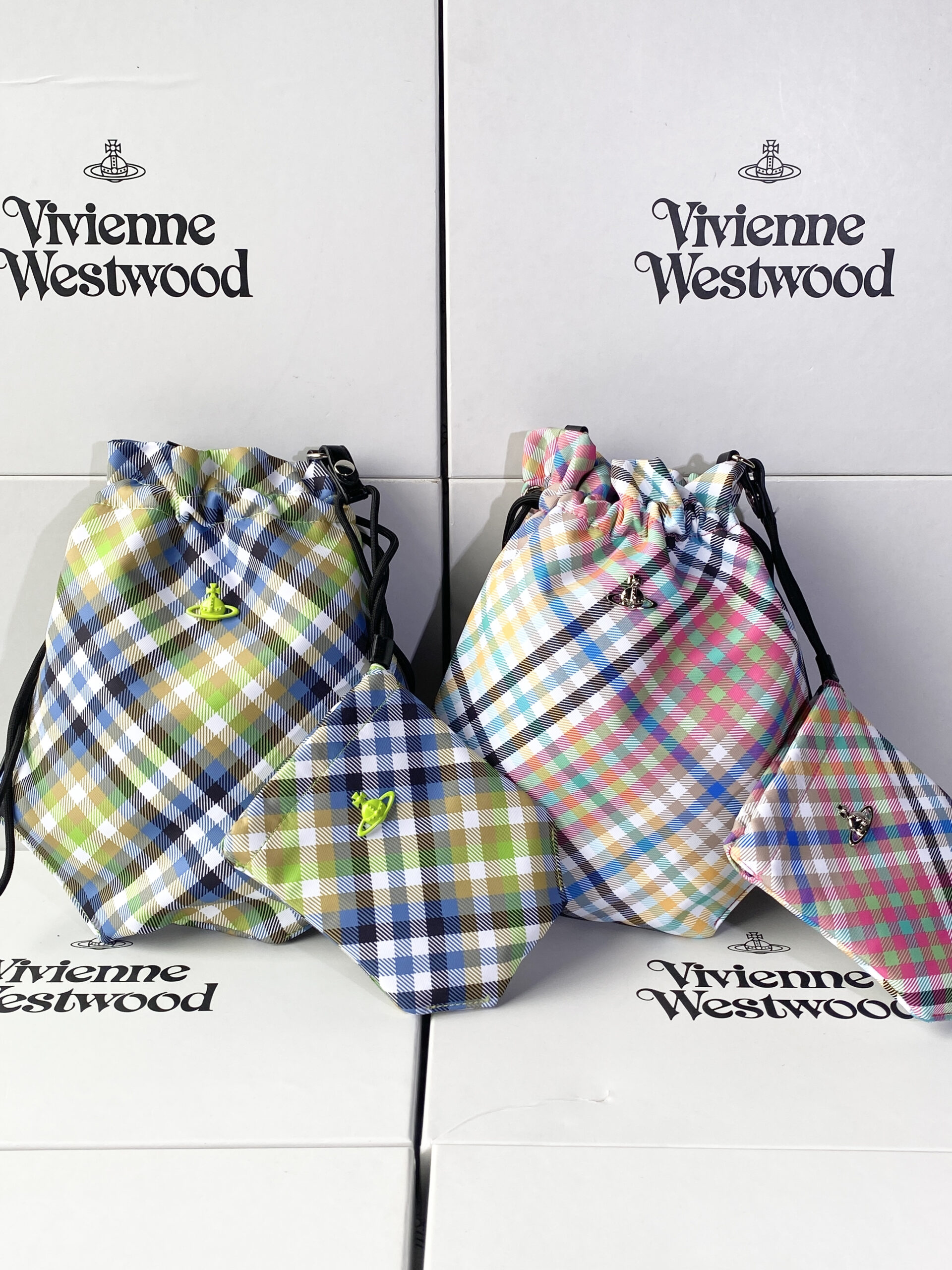 0001 Vivienne Westwood 巾着袋 リュック ポーチセット ケース付き 29*4*30cm - 画像 (1)