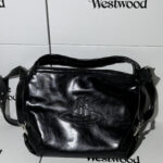 Vivienne Westwood ショルダーバック ケース付き 36*14*27cm