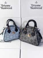 Vivienne Westwoo ショルダーバック ケース付き 25*11*18cm