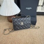 CHANEL  ショルダーバック ノベルティ ケース付き 14*4.5*18cm - 画像 (9)