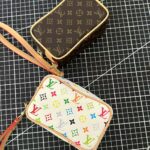 LV ミニ化粧ポーチ