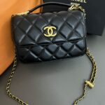 CHANEL ショルダーバック ノベルティ vip 20*8*14cm