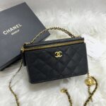 CHANEL ショルダーバック バニティー ノベルティ ケース付き 18*9*11cm