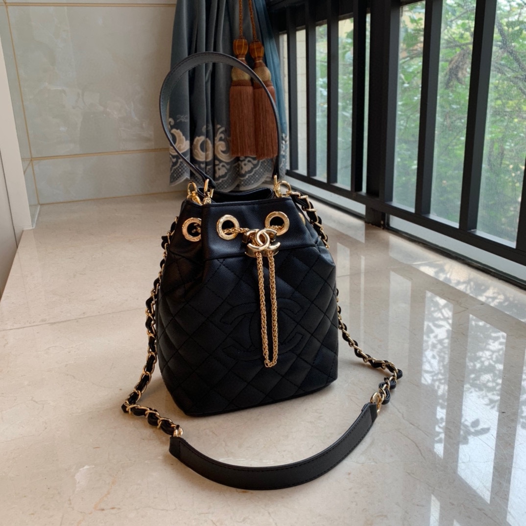 0001 CHANEL gabrielle ショルダーバック ノベルティ 25*29*11cm - 画像 (1)