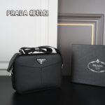 PRADA カメラショルダーバッグ ケース付き 24*16.5cm