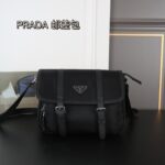 PRADA ショルダーバック 27*19cm