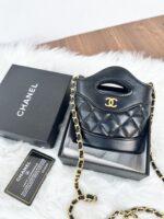 CHANEL miniショルダーバック ノベルティ ケース付き 13*7*12cm