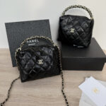 CHANEL  ショルダーバック  ノベルティ 19*14*7cm