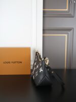 LV BOULOGNE ショルダーバッグ ケース付き 26*18cm - 画像 (11)