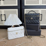 CHANEL ショルダーバック バニティー ノベルティ ケース付き 20*12*5cm - 画像 (5)